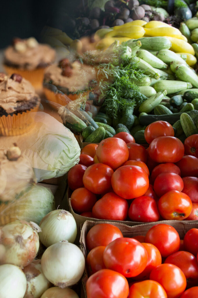 Muffins en groente/fruit in een 80/20 verdeling die het leven niet alleen gezond, maar ook nog steeds een beetje leuk houdt.